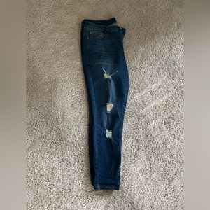 Distressed Dark Wash Skinny Jean